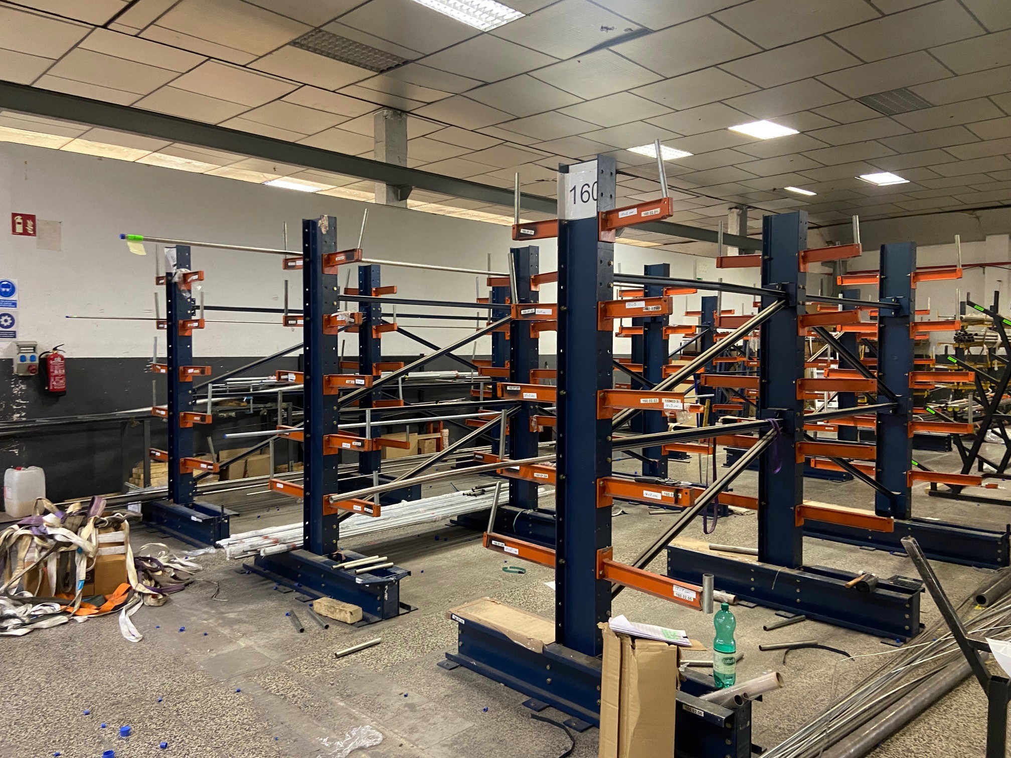 Estanteria cantilever mecalux